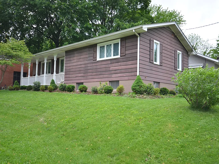 646 Morningview Ave — Photo 4