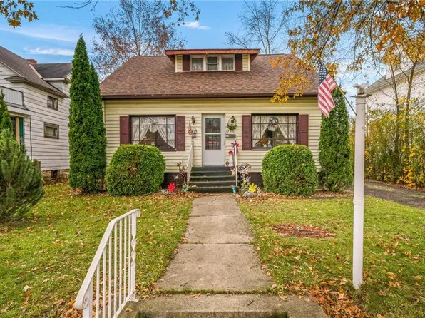 236 E Ohio Ave, Sebring, OH 44672