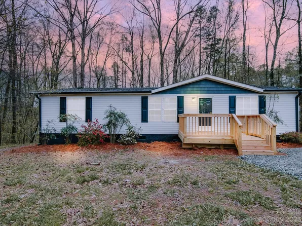 2451 Cimarron Cir, Midland, NC 28107