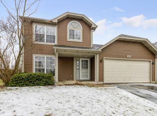 1294 Sebring Cir, Elgin, IL 60120