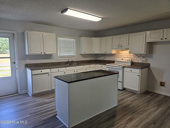 2nd image of 303 Olive Branch Boulevard