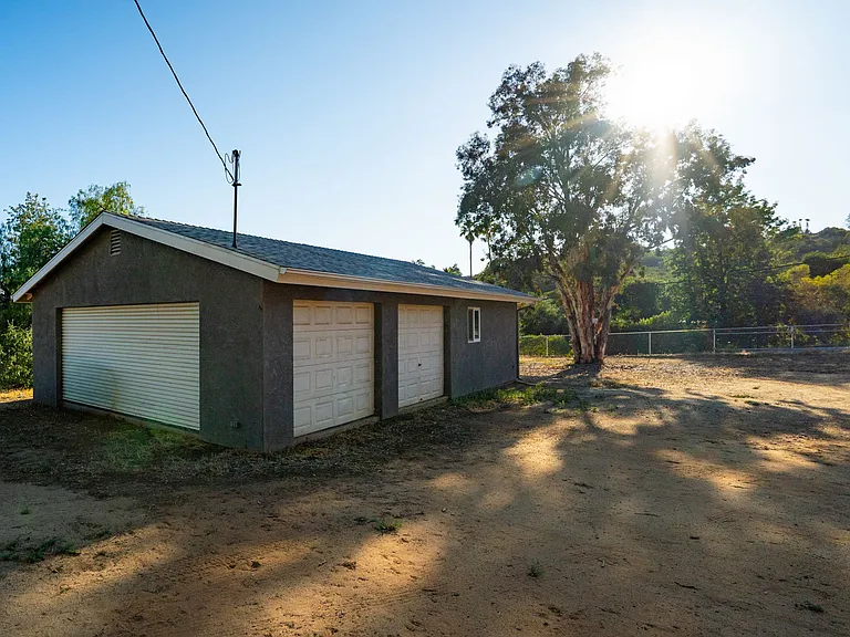 10177 Hawley Rd — Photo 14