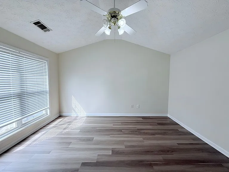 48 Pearl Chambers Ct — Photo 13