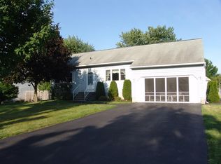 605 Michelle Way, Schenectady, NY 12304