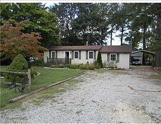 2nd image of 13816 Cypress Dr