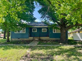208-210 Miami St, Burlington, KS 66839