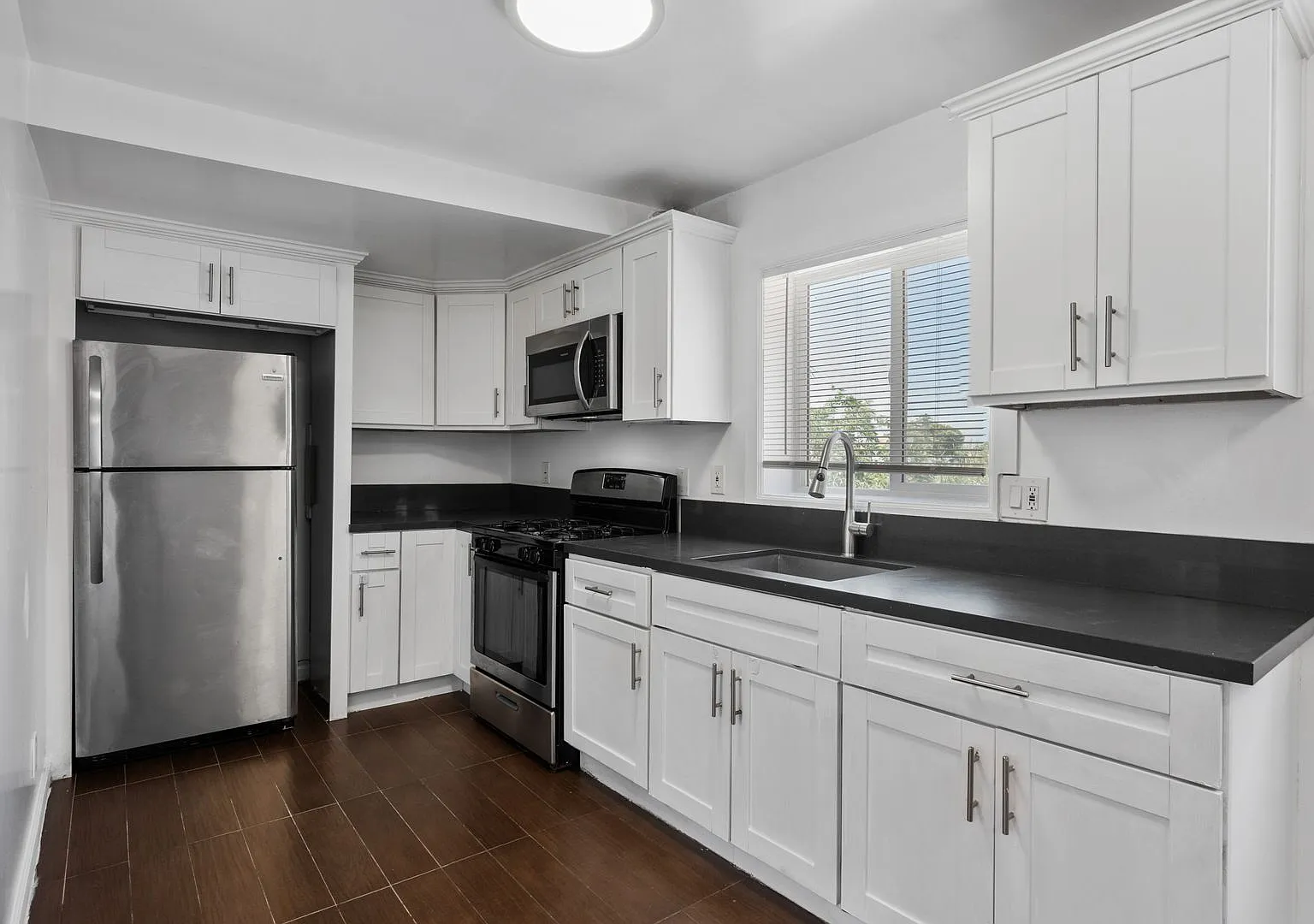 501 S Lorena St — Photo 1