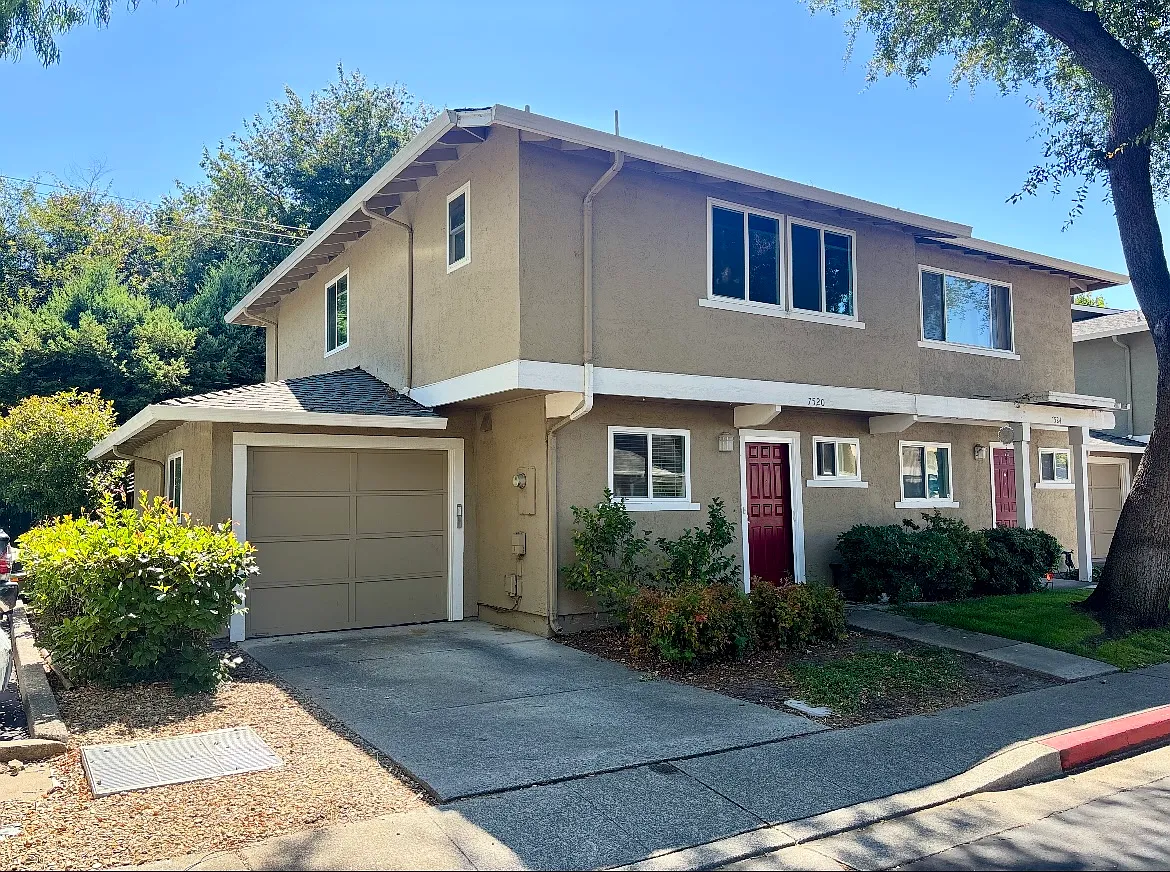 3 bed, 2.5 bath, 1242 sqft, $3,600 — Photo 1