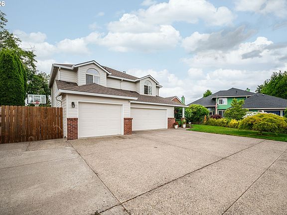 2nd image of 2718 NE 92nd Cir