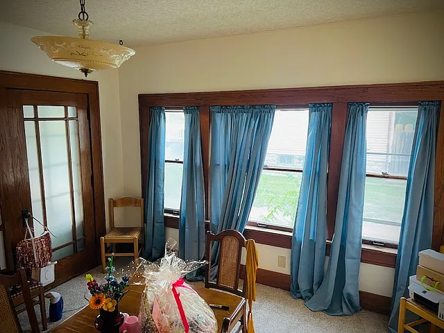 212 N Pine St — Photo 3