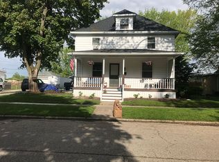 230 S 10th St, Saint Clair, MI 48079