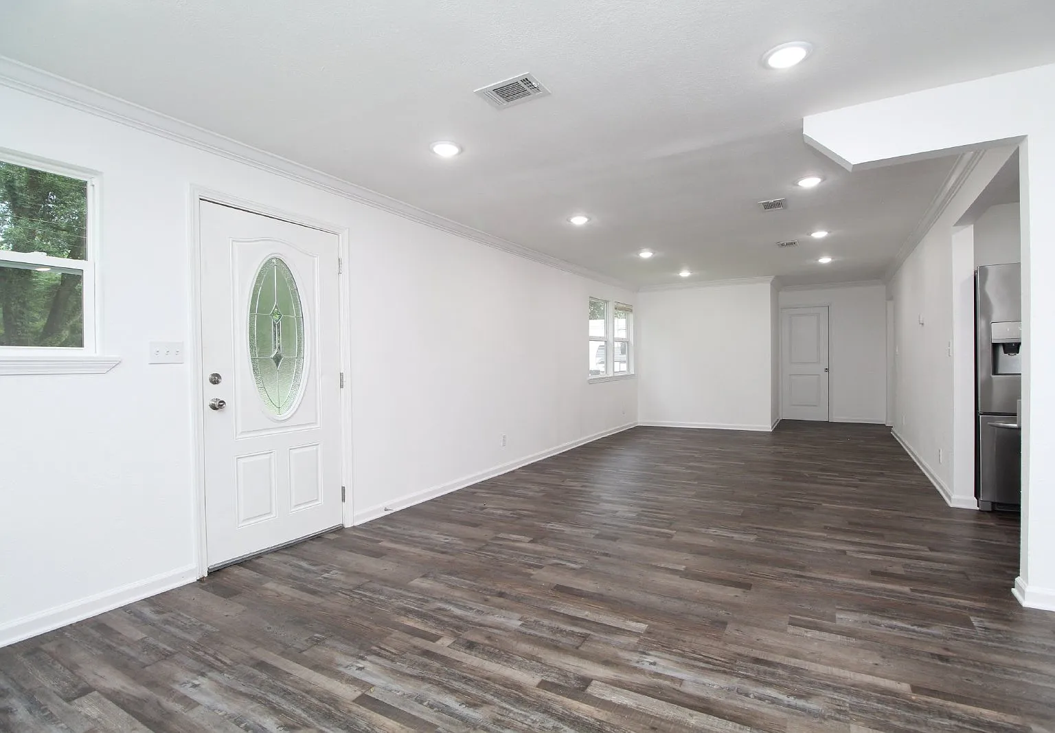 3 bed, 2.0 bath, 1272 sqft, $1,500 — Photo 4