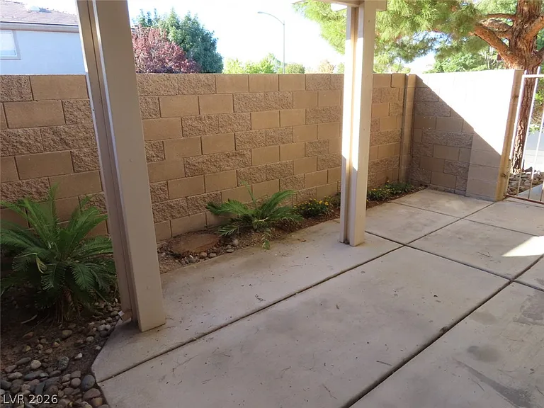 1623 Cave Spring Dr — Photo 15