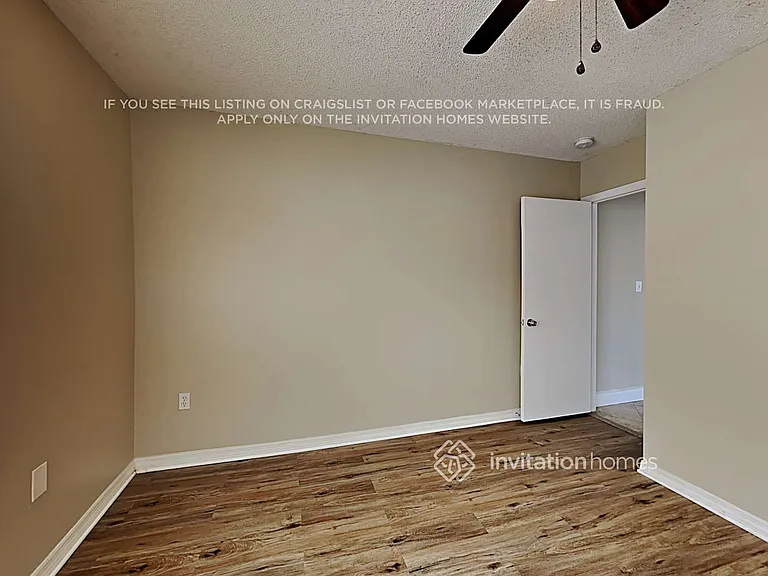 10711 SW 167th St — Photo 13