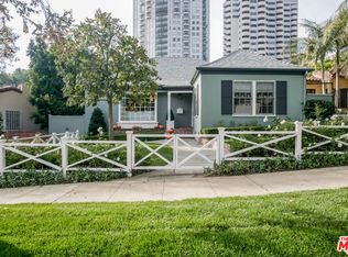 10525 Wellworth Ave, Los Angeles, CA 90024