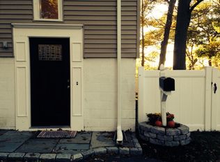 60 Birchcliff Rd, Weymouth, MA 02189