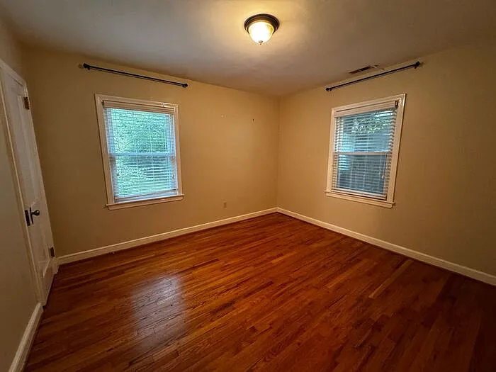 2406 Bonita Dr SW — Photo 14