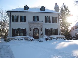 321 Chestnut St, Winnetka, IL 60093