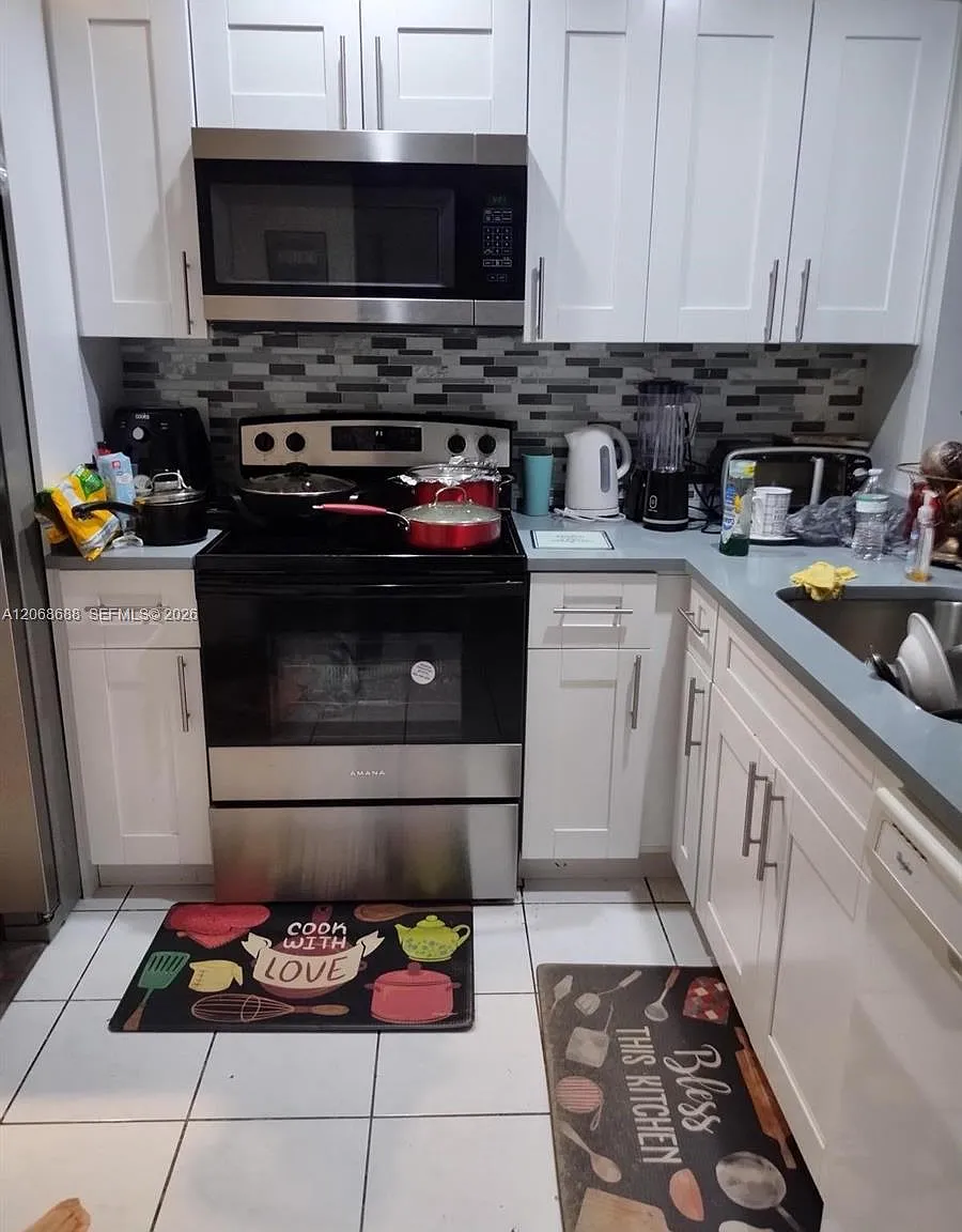 2 bed, 2.0 bath, $2,300 — Photo 1