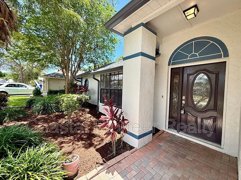 11732 Spanish Lake Dr — Photo 2