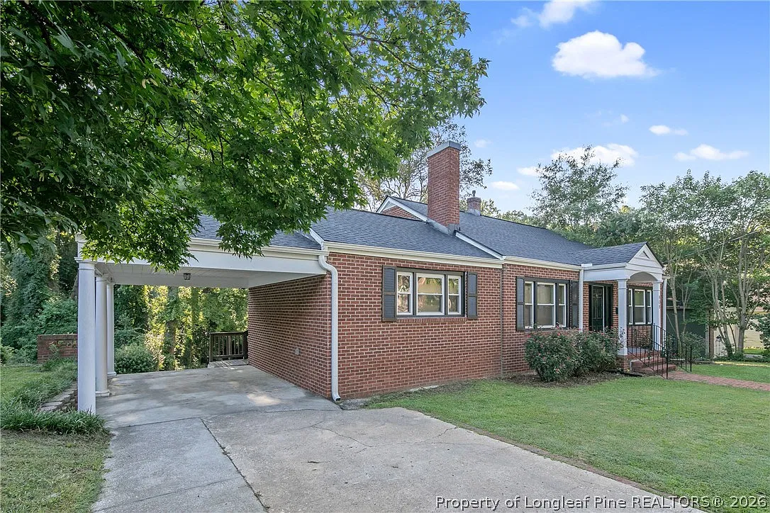 4 bed, 3.0 bath, 2616 sqft, $2,600 — Photo 3