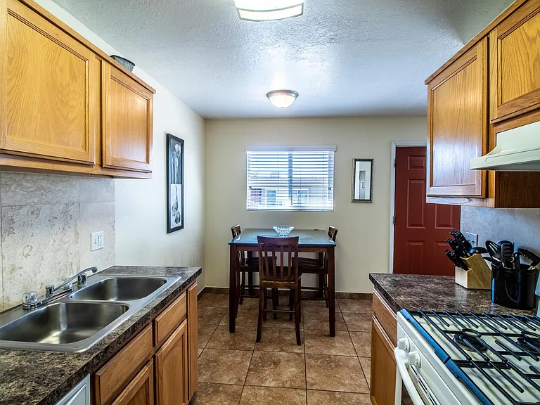 2704 N Dustin Ave — Photo 19