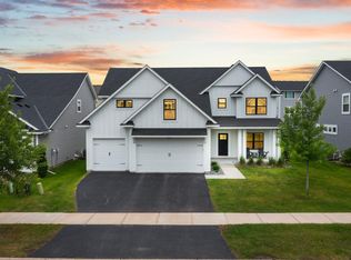 9479 Summerlin Rd, Woodbury, MN 55129