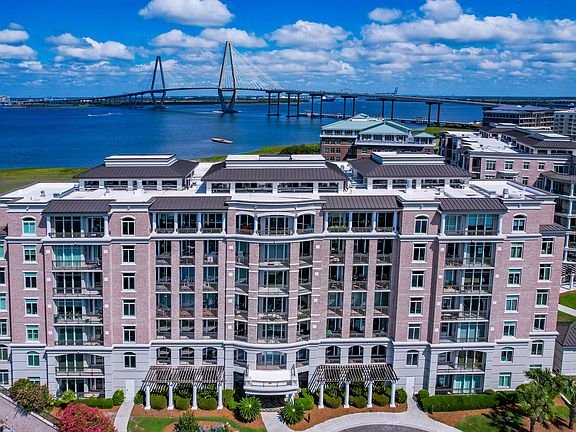 3rd image of 155 N Plaza Ct #405