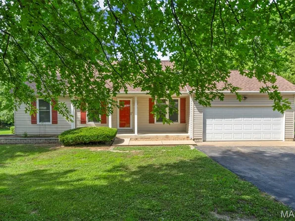 5265 Country Club Rd, Washington, MO 63090