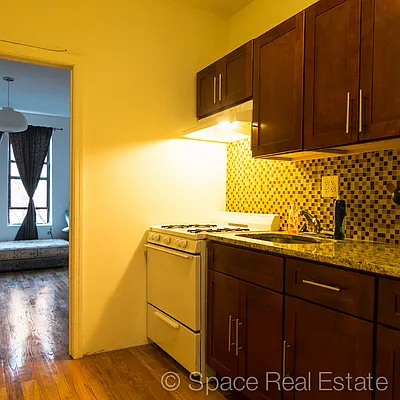 Rented by Space Real Estate | media 21