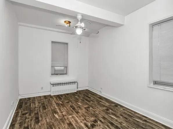 67-25 Clyde Street image 11 of 21