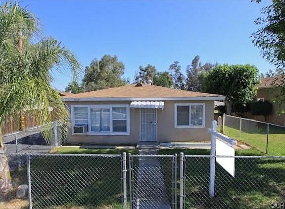 2nd image of 24440 Fir Ave