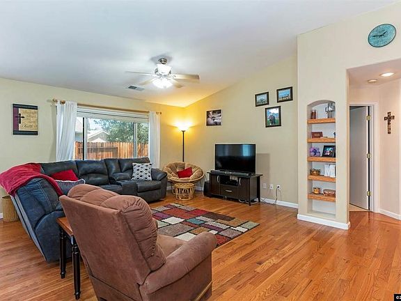 5th image of 5140 Lorenzo Ln