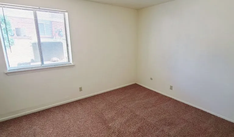 Kimberly Club Apartments — Photo 154