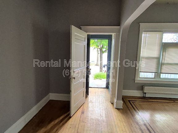 5th image of 1015 Humboldt Ave N #1