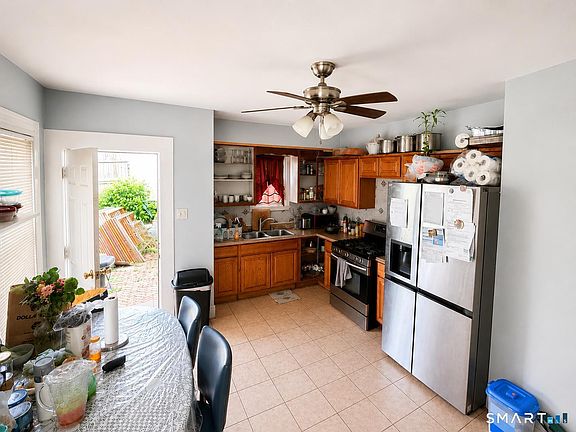 5th image of 98 Huntington Road