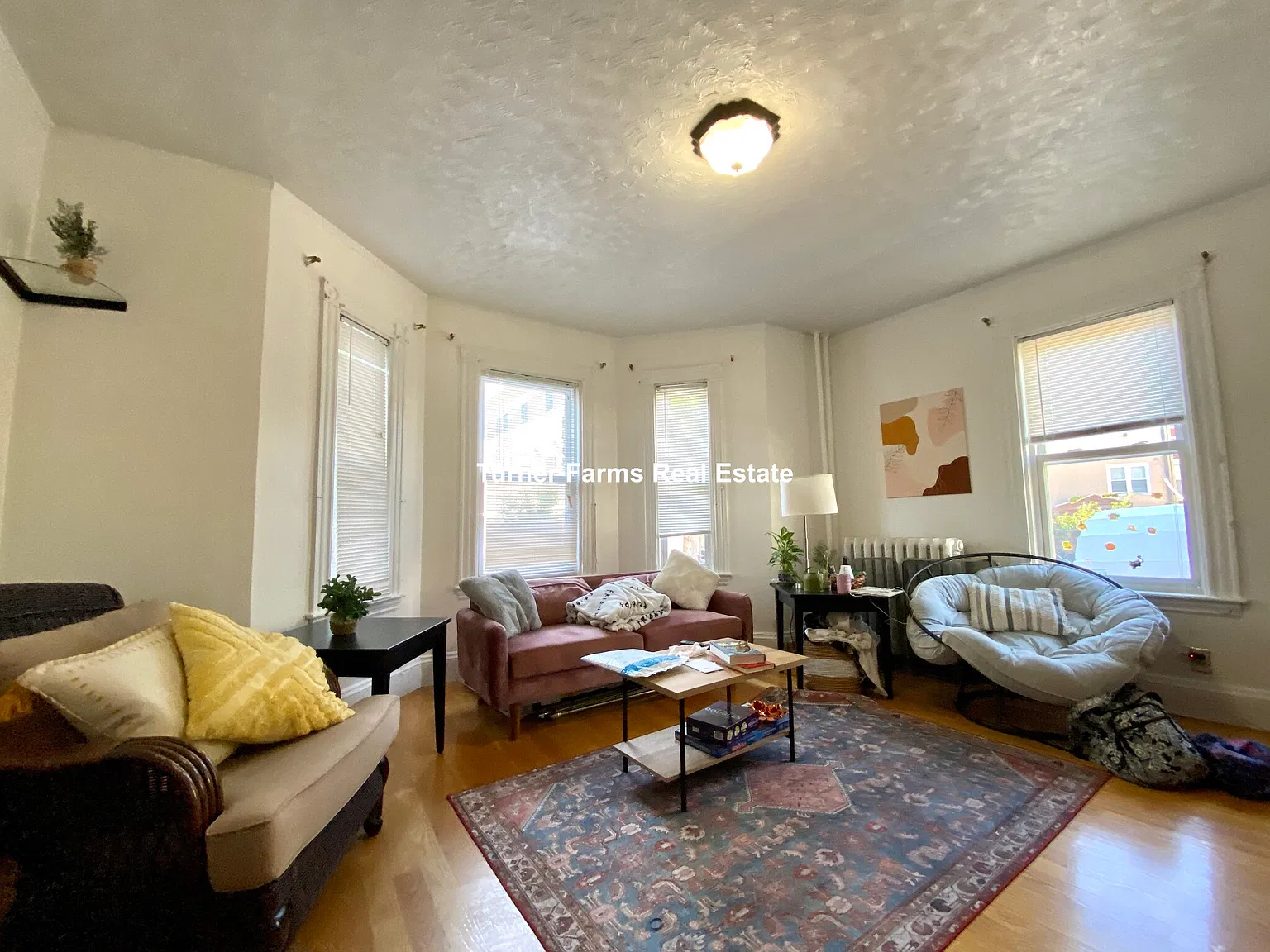 3 bed, 9999 sqft, $4,900 — Photo 2