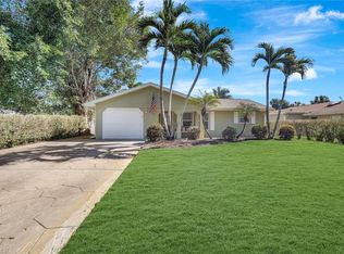 2840 14th St N, Naples, FL 34103