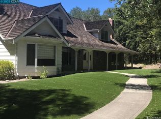 557 Miner Rd, Orinda, CA 94563