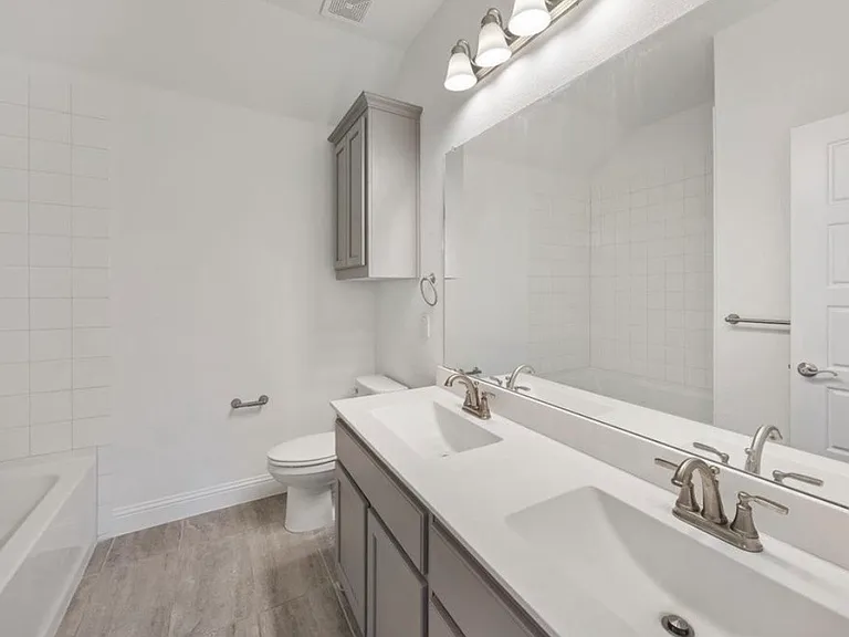 3817 Amber Rd — Photo 5