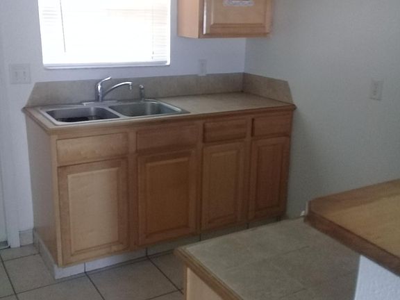 5th image of 229 Cypress St