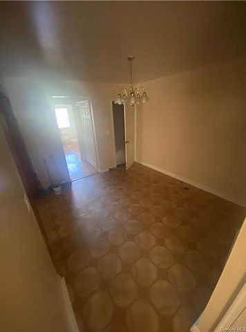 1st image of 3537 De Reimer Ave