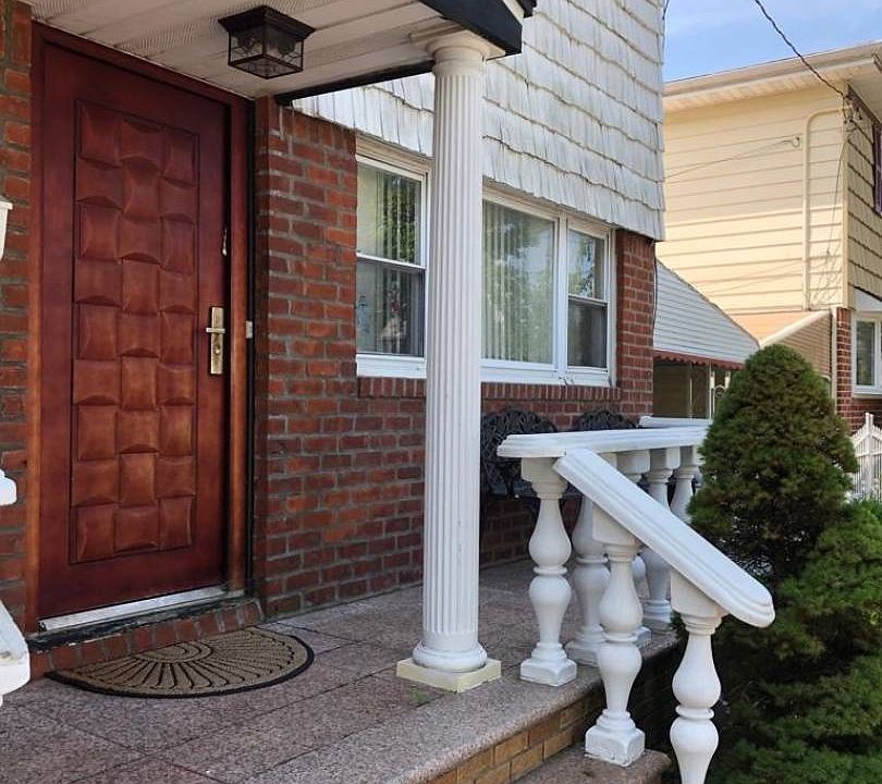 2nd image of 253-52 147th St