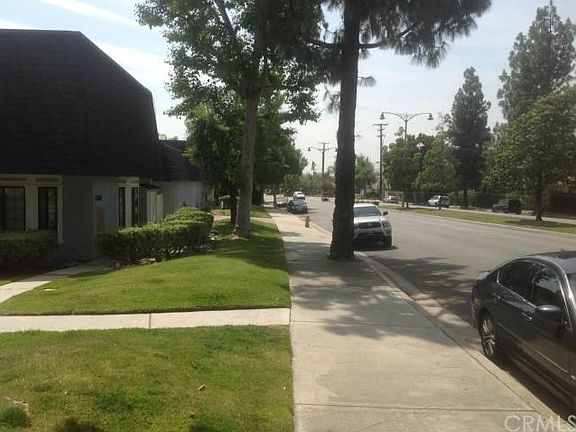 3rd image of 2600 Huntington Dr Unit A