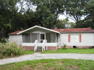 10714 Magnolia Dr, Thonotosassa, FL 33592