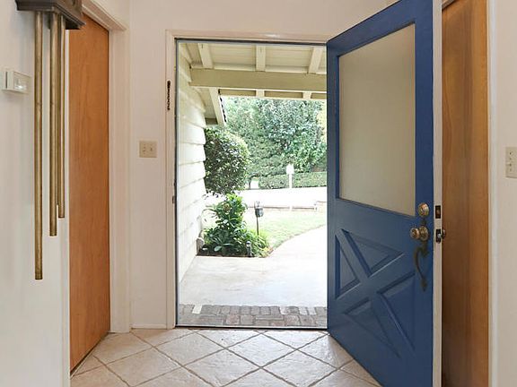 5th image of 504 Mesa Cir