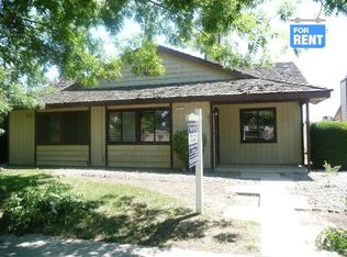 2213 N 10th Ave, Hanford, CA 93230
