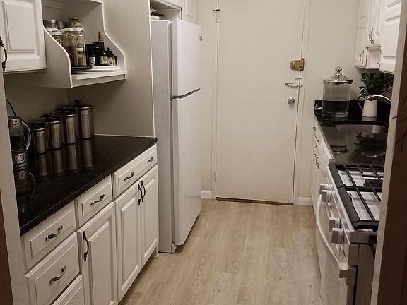 3rd image of 6631 Wakefield Dr APT 509