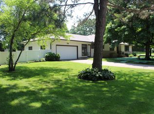 1100 Reeds Ln, Glencoe, MN 55336