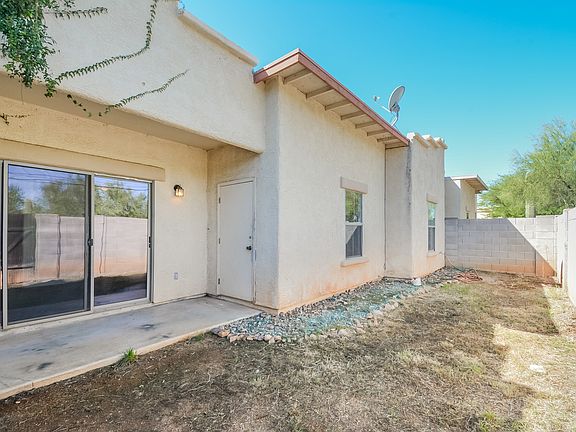 5th image of 2022 W Bramburgh Ct